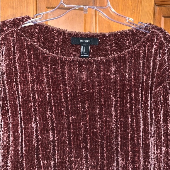 Forever 21 Cropped Sweater - Picture 2 of 3